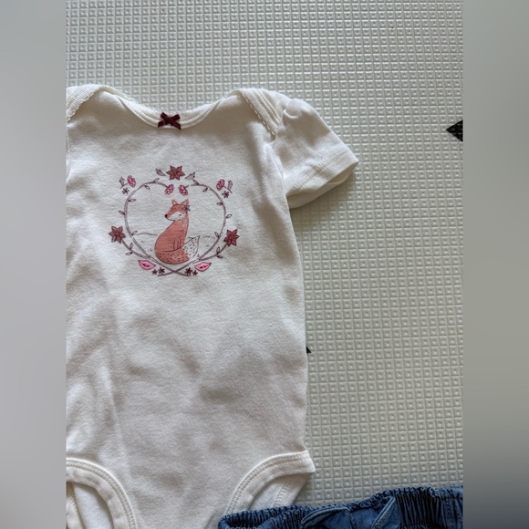 Carter’s|Baby girl summer outfit,White bodysuit with fox print & denim shorts• - Picture 2 of 5